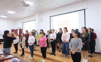 金秋相約國培班，滿載收獲歸鄉(xiāng)去——2017年國培計劃河南省鄉(xiāng)村新建公民辦幼兒園教師培訓結業(yè)典禮暨藝術培訓營利性民辦機構發(fā)展探討